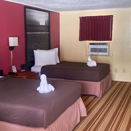 Royal Palace Inn And Suites Myrtle Beach Ocean Blvd Exteriör bild