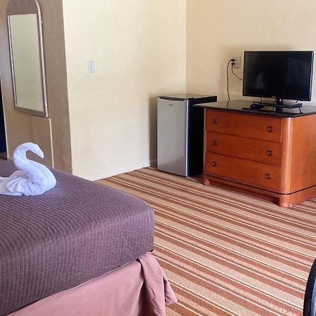 Royal Palace Inn And Suites Myrtle Beach Ocean Blvd Exteriör bild