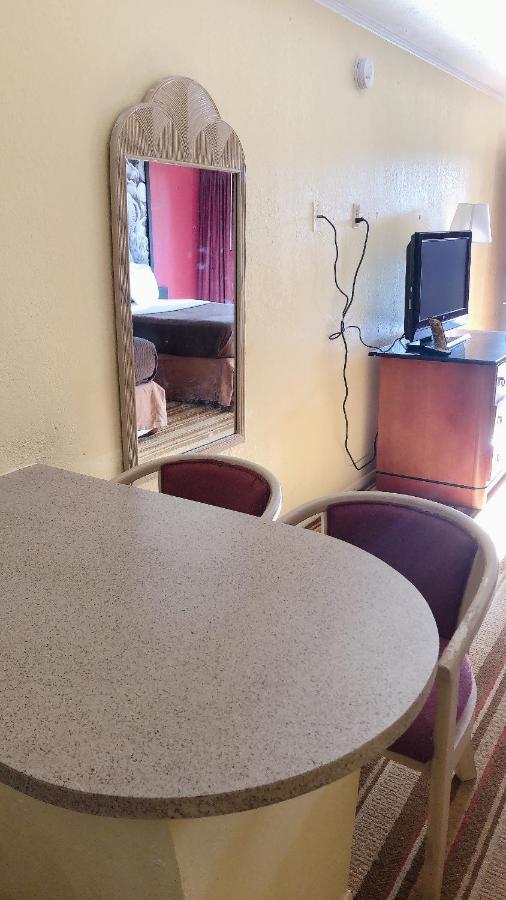 Royal Palace Inn And Suites Myrtle Beach Ocean Blvd Exteriör bild