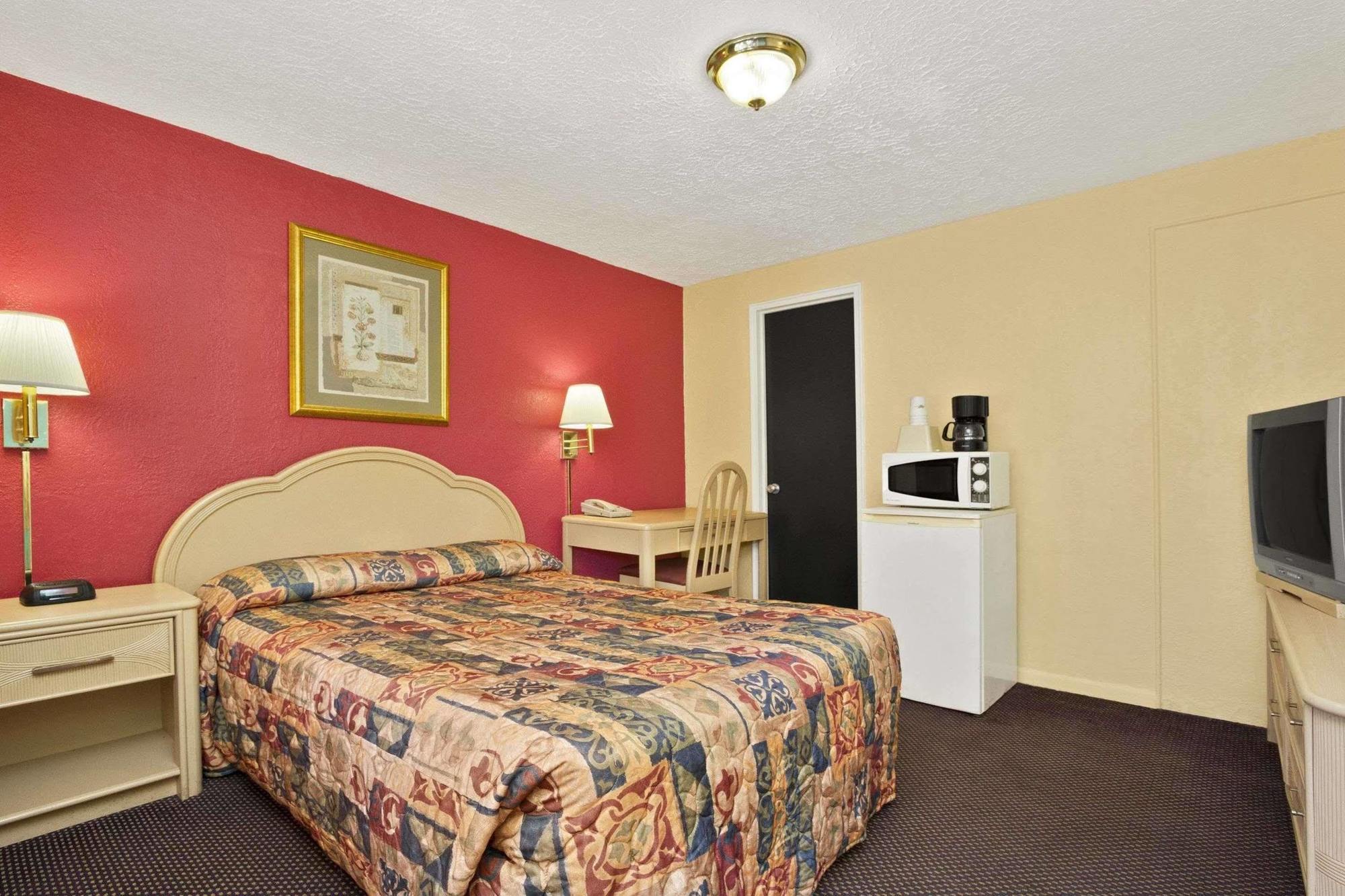 Royal Palace Inn And Suites Myrtle Beach Ocean Blvd Exteriör bild