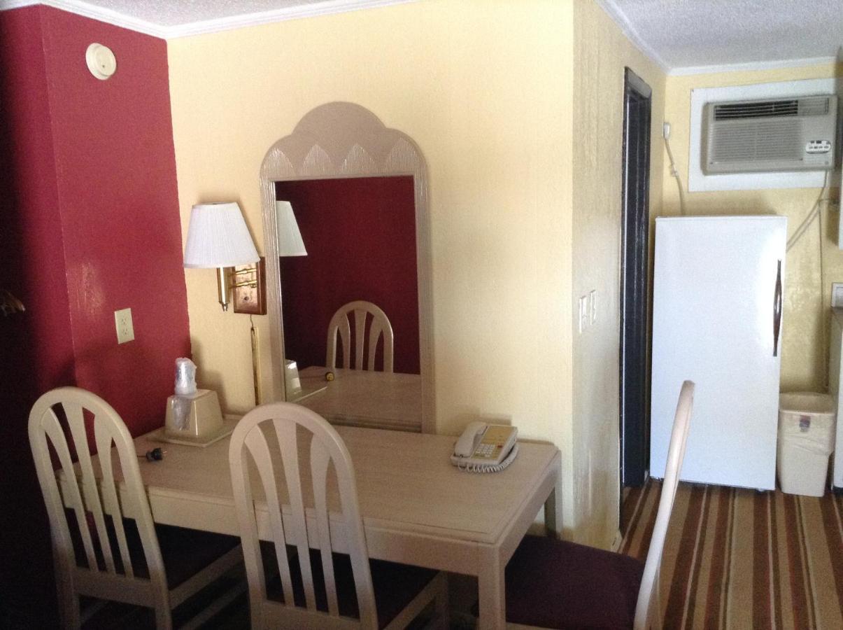 Royal Palace Inn And Suites Myrtle Beach Ocean Blvd Exteriör bild